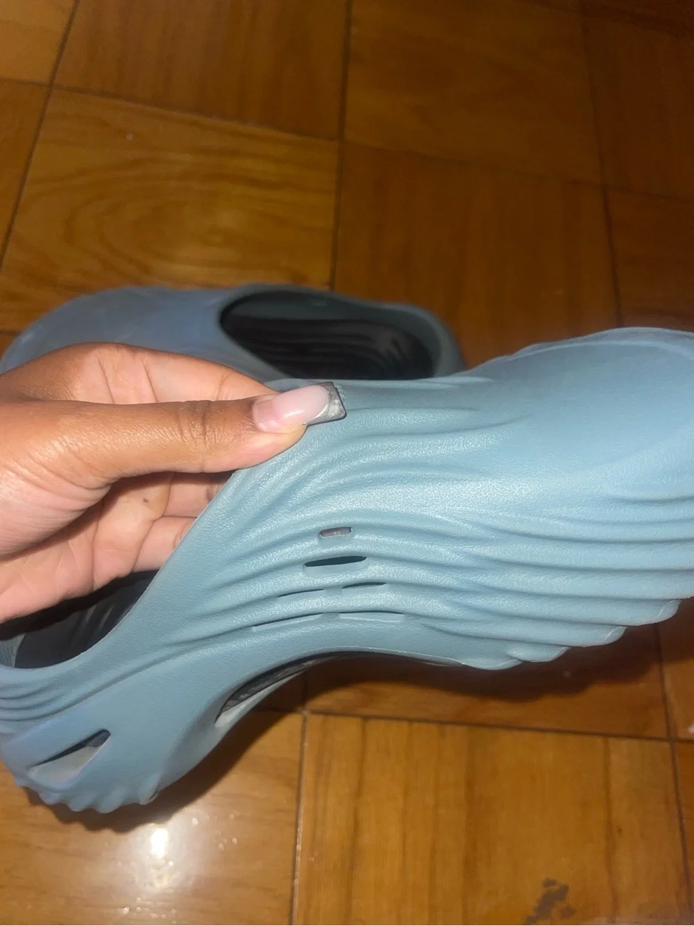 CROCS Echo Wave Clogs in Teal size: Men’s 7.5/Women’s 9